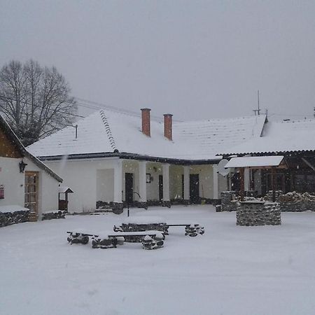 Hotel Toldi Vendeghaz Felsőtold Exterior foto